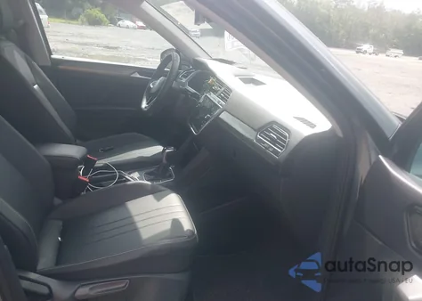 2022 Volkswagen Tiguan 2.0T Se z USA, uszkodzony, nr VIN 3VV3B7AX1NM040962